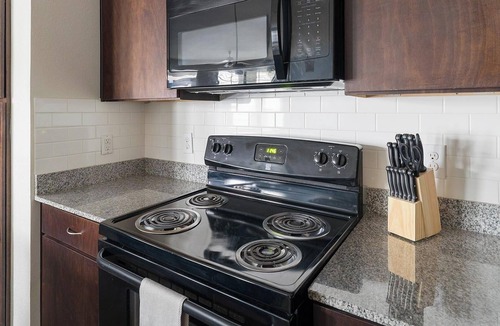 Northeast Houston Apartment | Landing | Incredible 2BD, Game Room, Gym