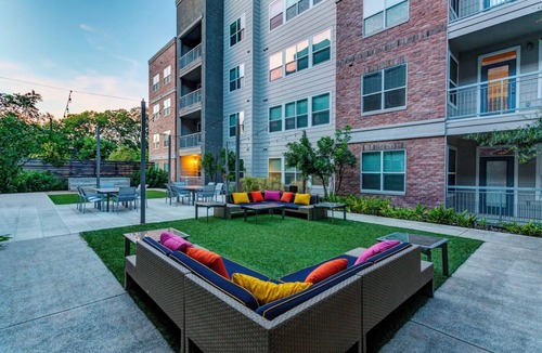 Terrell Heights Apartment | Landing | Incredible 1BD, Clubhouse, Pool