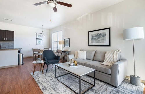 Fort Worth Apartment | Landing | Modern 1BD, Gym, Rooftop Lounge