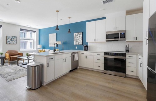 Civic Center Apartment | Landing | Modern 1BD, Gym, Rooftop Lounge