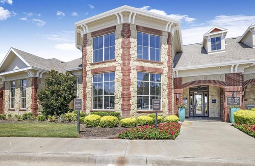 Fossil Creek Apartment | Landing | Modern 1BD, Pool, Clubhouse