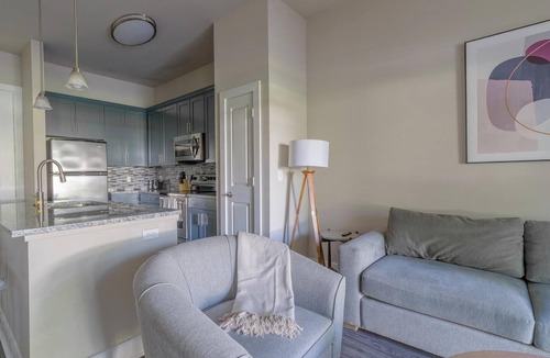 Nassau Bay Apartment | Landing | Modern 1BD, Gym, Clubhouse