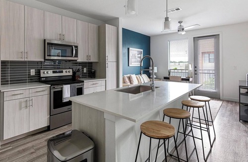 San Antonio Apartment | Landing | Modern 1BD, Clubhouse, Pool