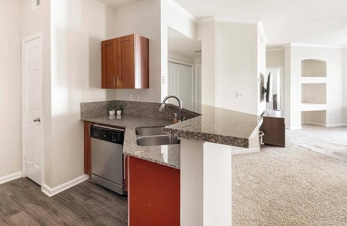 Lewisville Apartment | Landing | Modern 2BD, Clubhouse, Gym