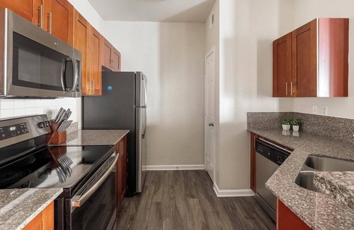 Lewisville Apartment | Landing | Modern 2BD, Clubhouse, Gym