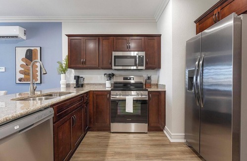 Johnstown Apartment | Landing | Modern 2BD, Gym, Clubhouse