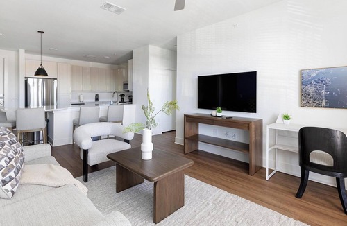 Roanoke Apartment | Landing | Modern 2BD in Downtown Roanoke