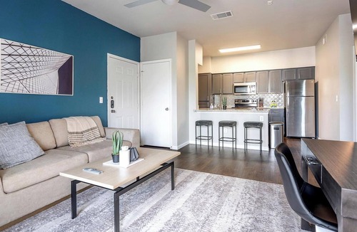 San Antonio Apartment | Landing | Modern 2BD, Gym, Clubhouse