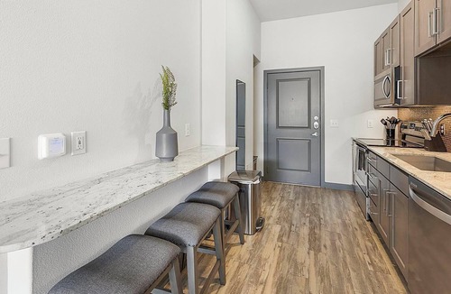 Fort Worth Cultural District Apartment | Landing | Modern Studio, Gym, Game Room