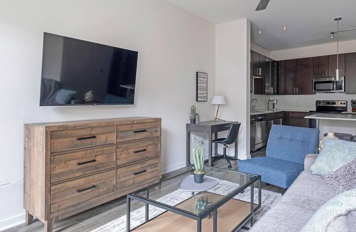 Woodland Heights Apartment | Landing | Modern Studio, Game Room, Yoga Studio