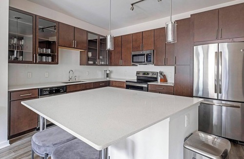 Woodland Heights Apartment | Landing | Modern Studio, Game Room, Yoga Studio