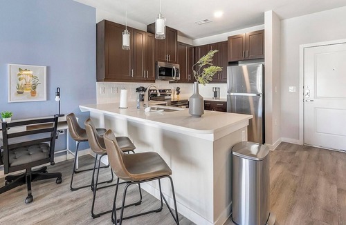 Corinth Apartment | Landing | Spectacular 1BD, Pool, Gym