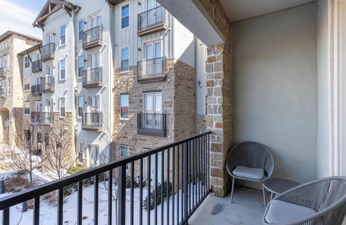 Denton Apartment | Landing | Spectacular 1BD, Clubhouse, Gym