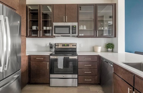 Woodland Heights Apartment | Landing | Spectacular 1BD, Gym, Game Room