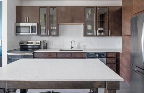Woodland Heights Apartment | Landing | Spectacular 1BD, Game Room, Gym