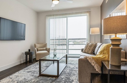 Las Colinas Apartment | Landing | Spectacular 1BD, Clubhouse