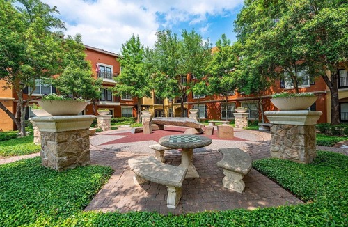 Las Colinas Apartment | Landing | Spectacular 1BD, Clubhouse