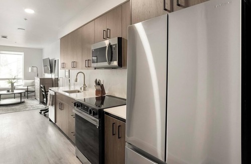 Crown Hill Apartment | Landing | Spectacular 1BD, Gym
