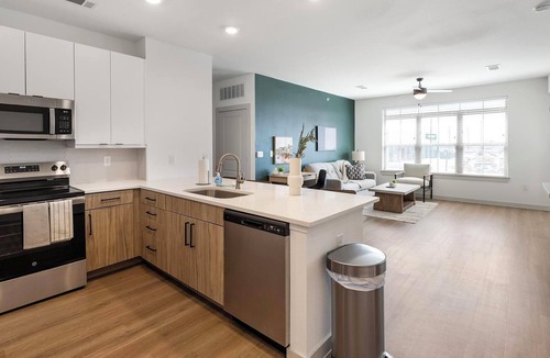 Celina Apartment | Landing | Spectacular 3BD, Clubhouse, Gym