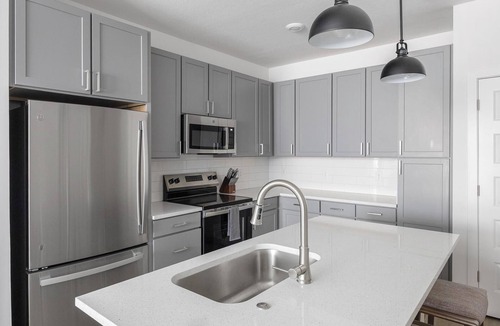 Broomfield Apartment | Landing | Spectacular 2BD, Clubhouse, Gym