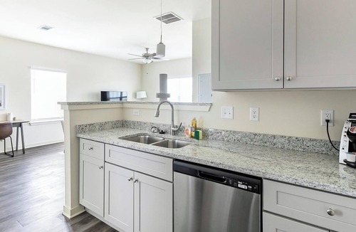 Fort Worth Apartment | Landing | Spectacular 1BD in North Fort Worth