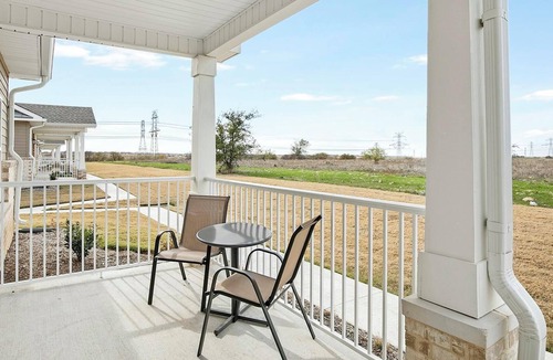 Fort Worth Apartment | Landing | Spectacular 1BD in North Fort Worth