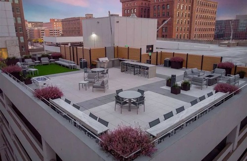 Downtown Kansas City Apartment | Landing | Spectacular 1BD, Gym, Yoga Studio