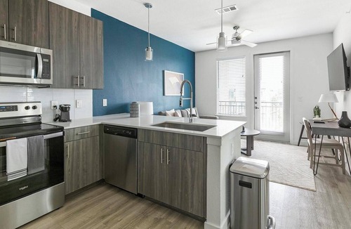 San Antonio Apartment | Landing | Spectacular 1BD, Clubhouse, Gym