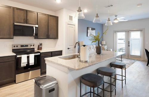 Corinth Apartment | Landing | Stunning 1BD in Corinth