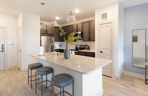 Corinth Apartment | Landing | Stunning 1BD in Corinth