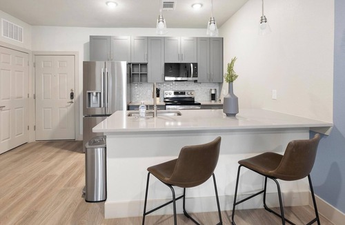 Midlothian Apartment | Landing | Stunning 1BD, Game Room, Clubhouse