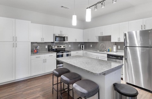 Haltom City Apartment | Landing | Stunning 2BD, Clubhouse, Pool