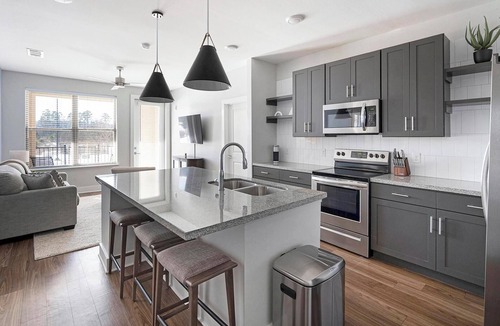 Ferndale Apartment | Landing | Stunning 2BD, Yoga Studio, Clubhouse