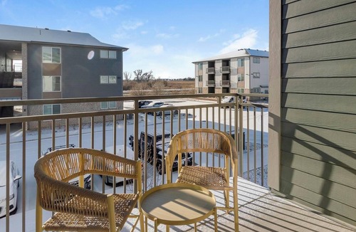 Firestone Apartment | Landing | Stunning 2BD, Clubhouse, Gym