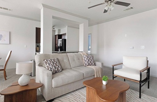 Northeast Houston Apartment | Landing | Stunning 2BD, Game Room, Clubhouse