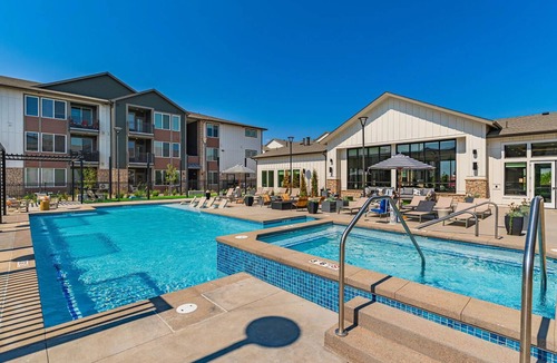 Firestone Apartment | Landing | Stunning 2BD in Firestone
