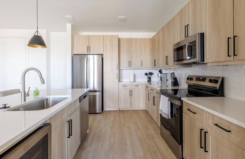 Roanoke Apartment | Landing | Stunning 2BD in Downtown Roanoke