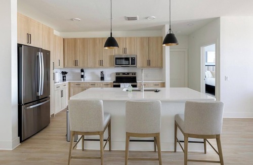 Roanoke Apartment | Landing | Stunning 2BD in Downtown Roanoke