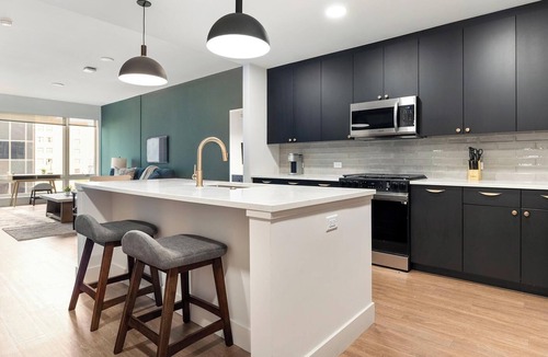 Uptown Apartment | Landing | Stylish 1BD, Gym, Rooftop Lounge