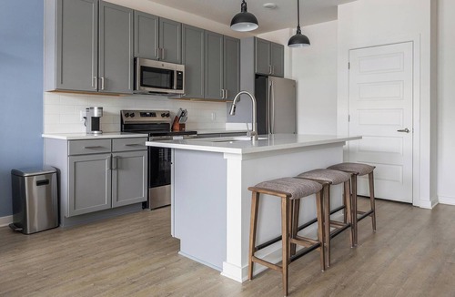 Broomfield Apartment | Landing | Stylish 1BD, Gym, Yoga Studio
