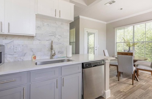 Fort Worth Apartment | Landing | Stylish 1BD in Cityview