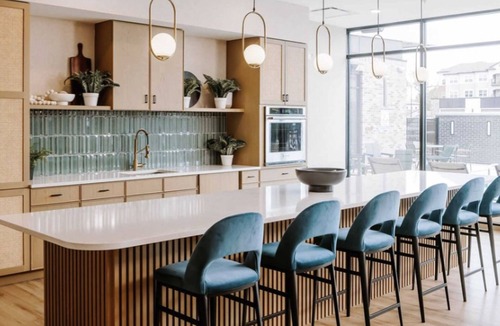 North Kansas City Apartment | Landing | Stylish 1BD, Yoga Studio, Courtyard