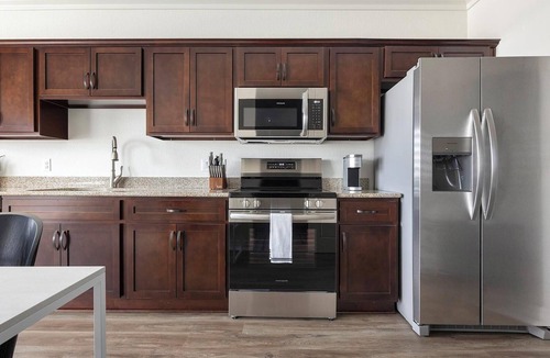 Johnstown Apartment | Landing | Stylish 1BD, Yoga Studio, Clubhouse