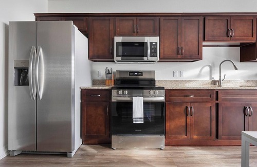 Johnstown Apartment | Landing | Stylish 1BD, Yoga Studio, Gym