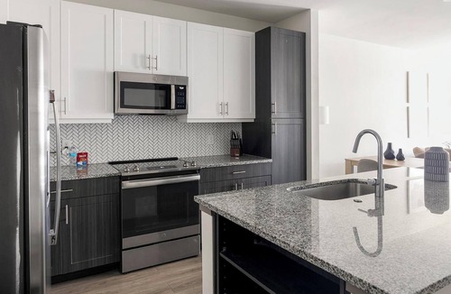 McKinney Apartment | Landing | Stylish 2BD, Clubhouse, Gym