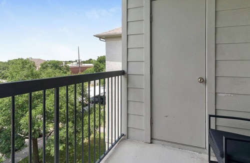 FM 1960 Apartment | Landing | Stylish 2BD in Copperfield