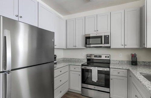 Fort Worth Apartment | Landing | Stylish 2BD in North Fort Worth