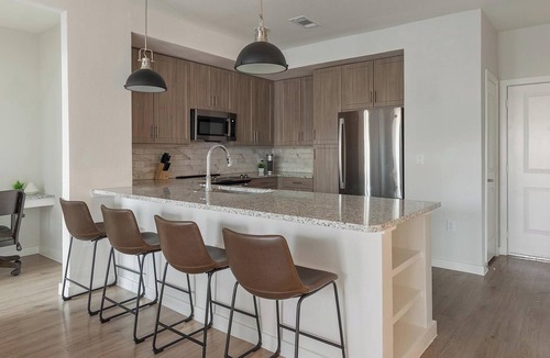 West San Antonio Apartment | Landing | Stylish 2BD, Clubhouse