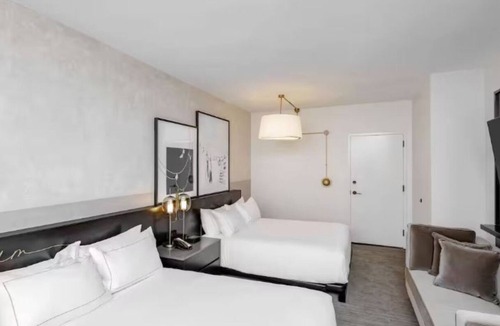 Downtown Des Moines Hotel | Landmark Downtown Hotel Offering Comfort Near Capitol & Convention Center