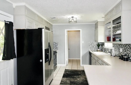 Claiborne House | Large 3-bedroom house in the heart of West Monroe